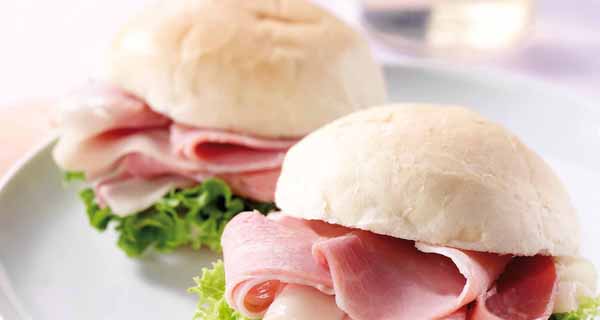 Cooked ham, an increasingly healthy deli food