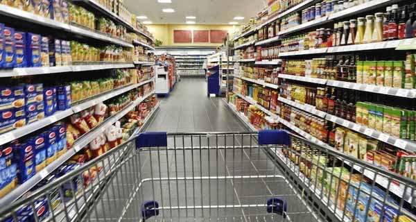 How is retail industry changing in Italy?