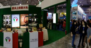 China eats Italian