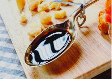 balsamic vinegar-Modena-protection Consortium-Balsamic Vinegar-spoonful