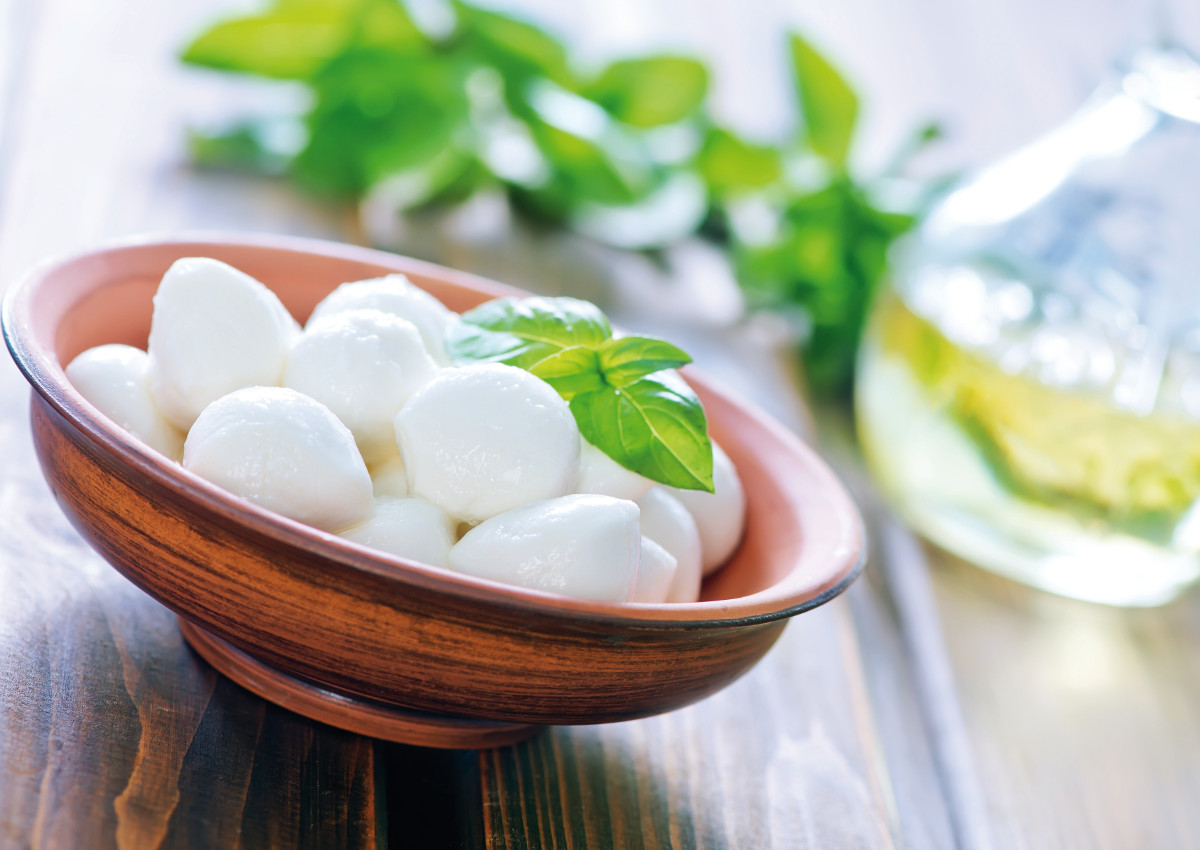mozzarella-buffalo mozzarella PDO from Campania